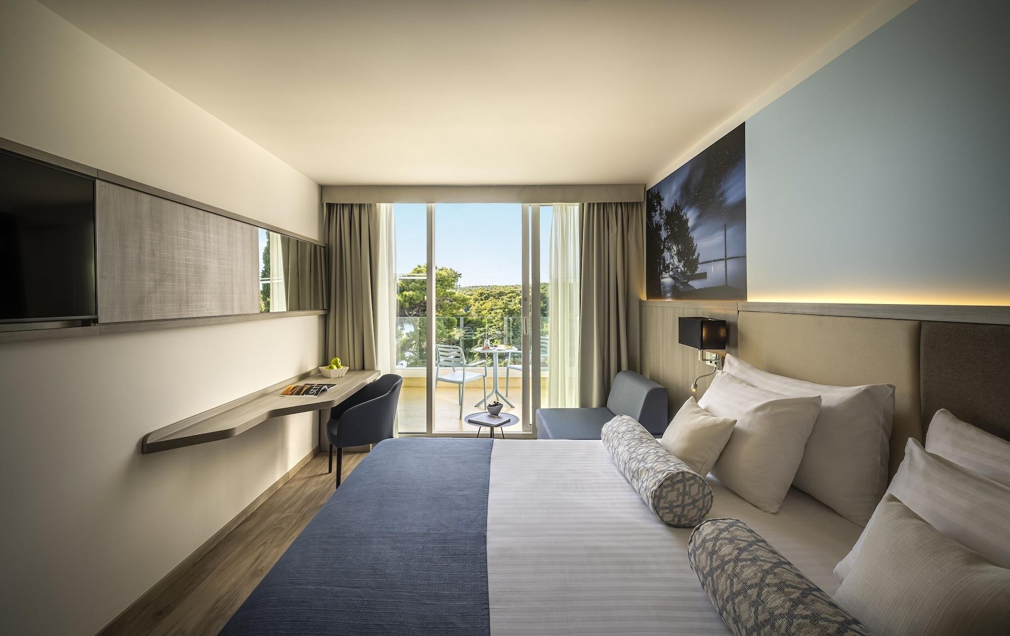Valamar Carolina Hotel & Villas Kampor Eksteriør billede