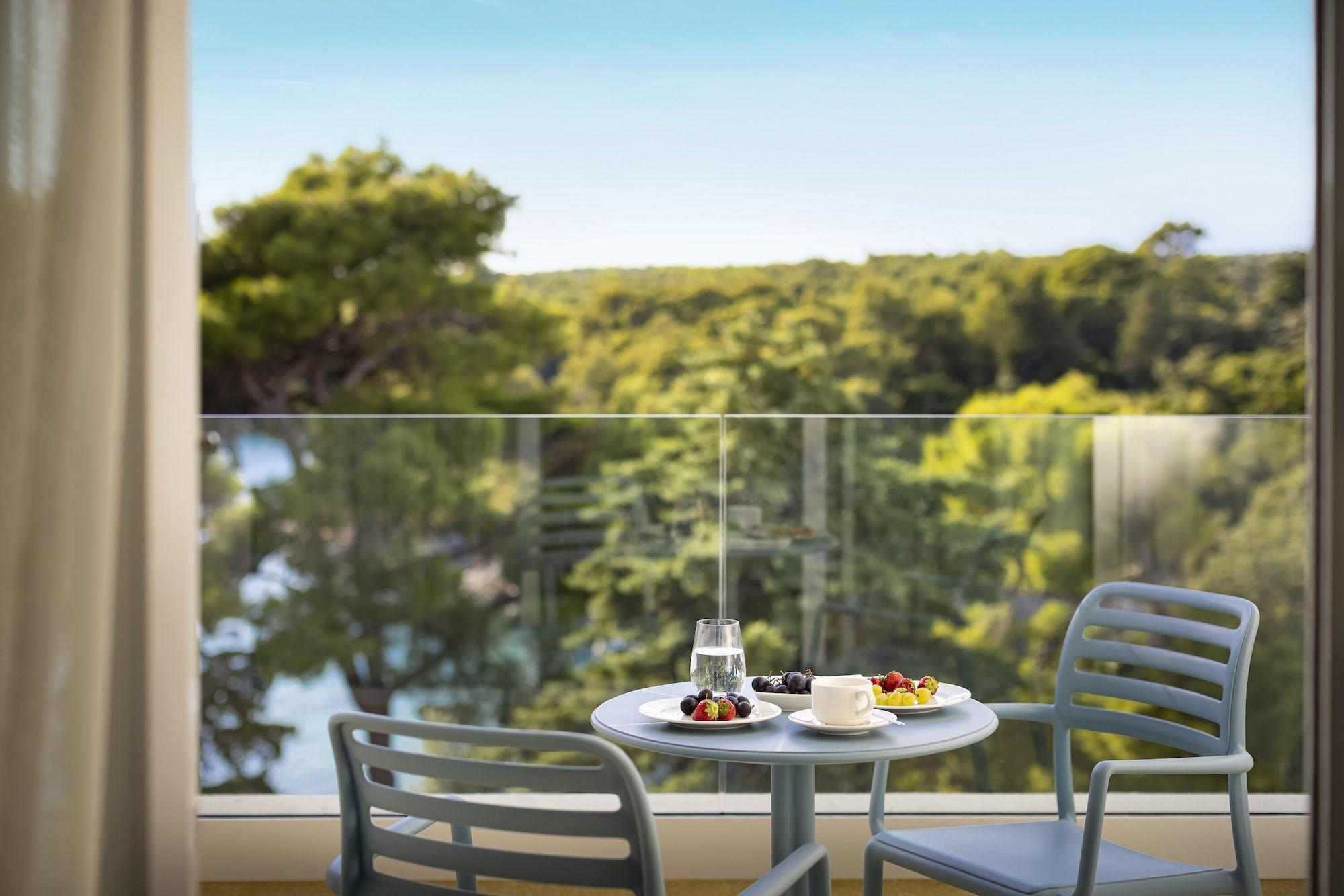 Valamar Carolina Hotel & Villas Kampor Eksteriør billede