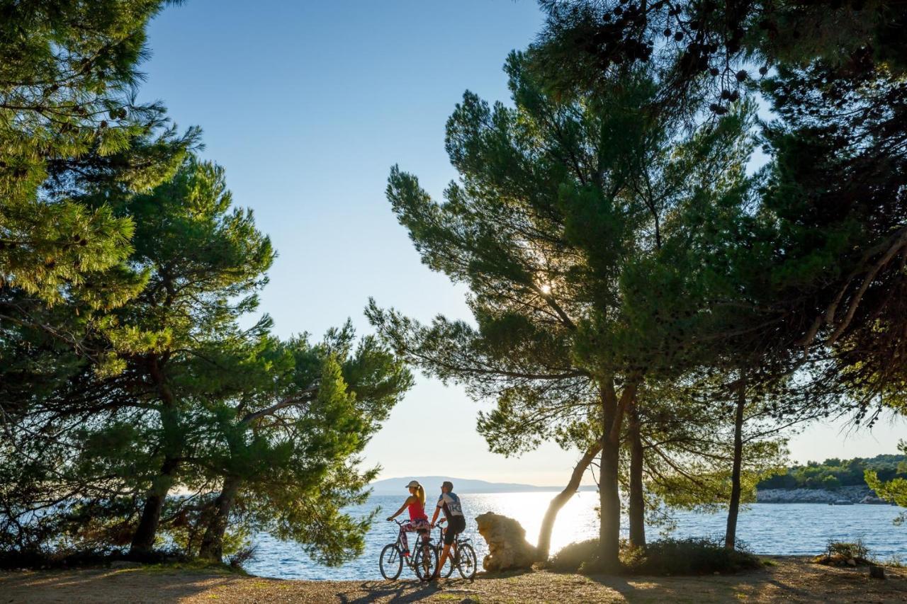 Valamar Carolina Hotel & Villas Kampor Eksteriør billede