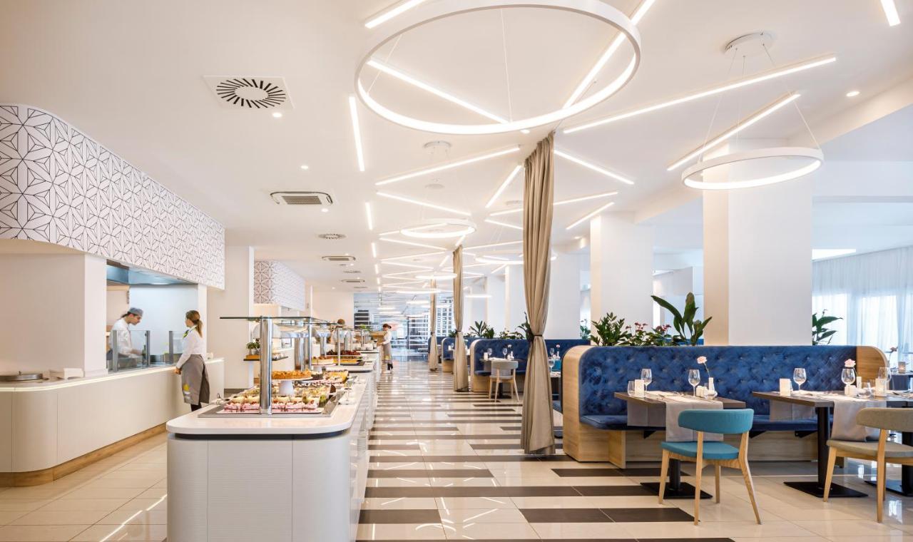 Valamar Carolina Hotel & Villas Kampor Eksteriør billede